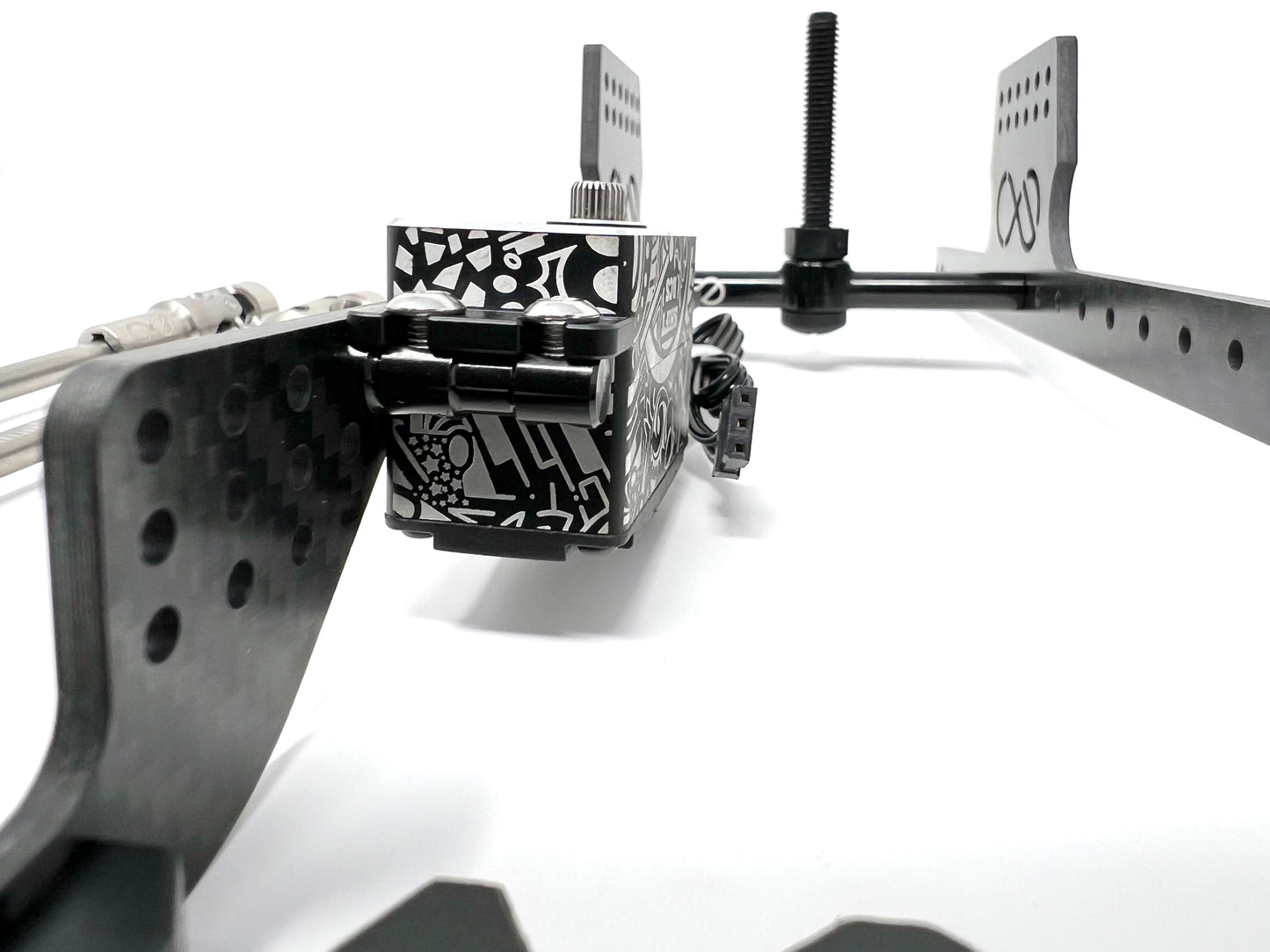 Floating Servo Mounts